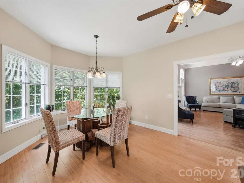 277 Rembrandt Drive, Boone, NC 28607.  MLS# CAR4404403, YatesRealty ID 36928. Breakfast Nook