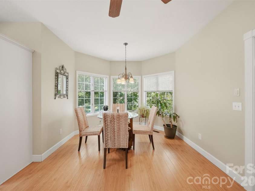 277 Rembrandt Drive, Boone, NC 28607.  MLS# CAR4404403, YatesRealty ID 36928. Breakfast Nook