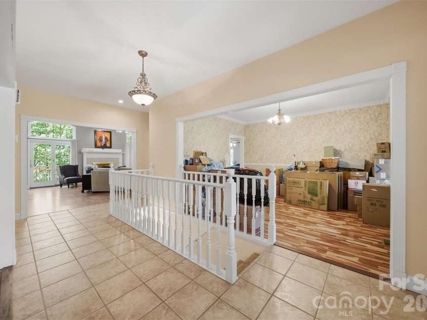 277 Rembrandt Drive, Boone, NC 28607.  MLS# CAR4404403, YatesRealty ID 36928. Den/Foyer