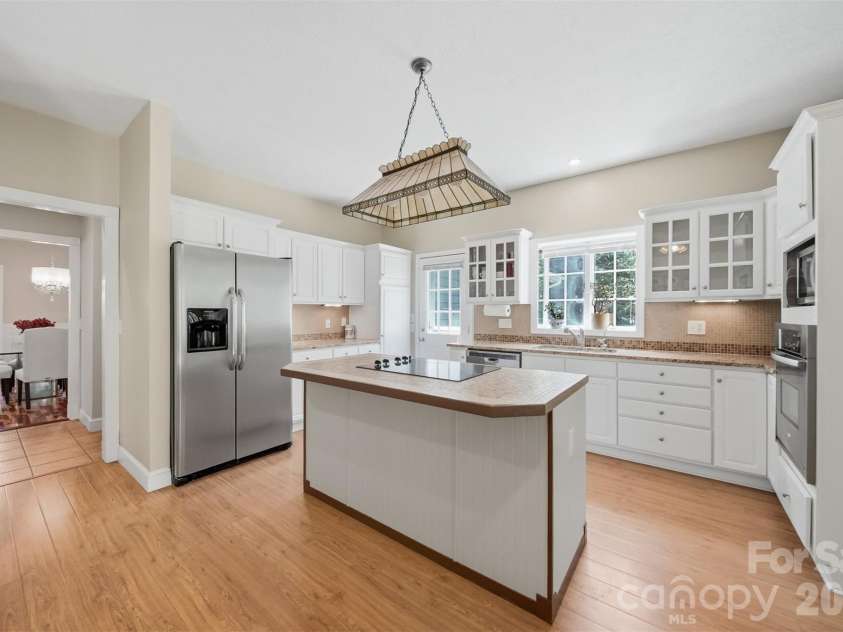 277 Rembrandt Drive, Boone, NC 28607.  MLS# CAR4404403, YatesRealty ID 36928. Kitchen