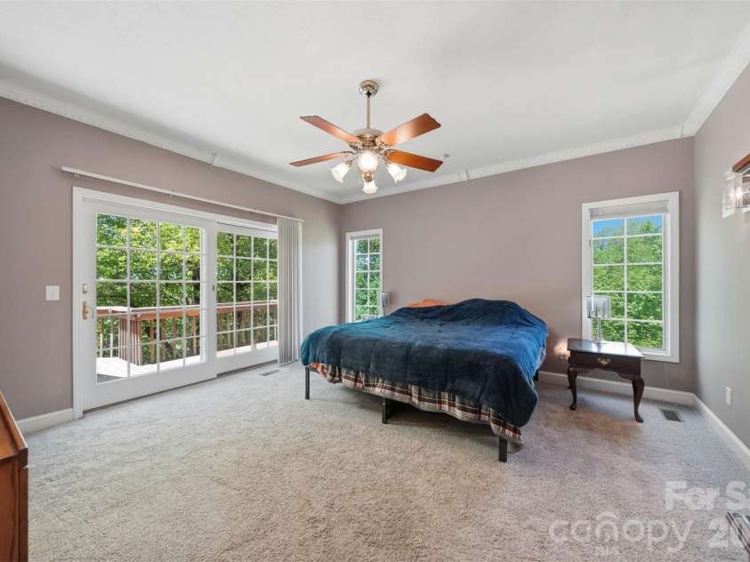 277 Rembrandt Drive, Boone, NC 28607.  MLS# CAR4404403, YatesRealty ID 36928. Primary Suite Main