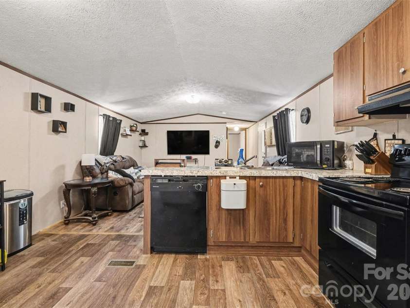 1846 Apple Blossom Road, York, SC 29745.  MLS# CAR4343356, YatesRealty ID 3693. 