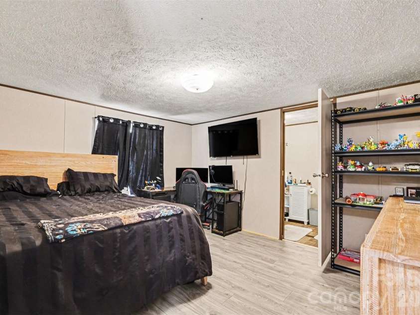 1846 Apple Blossom Road, York, SC 29745.  MLS# CAR4343356, YatesRealty ID 3693. 