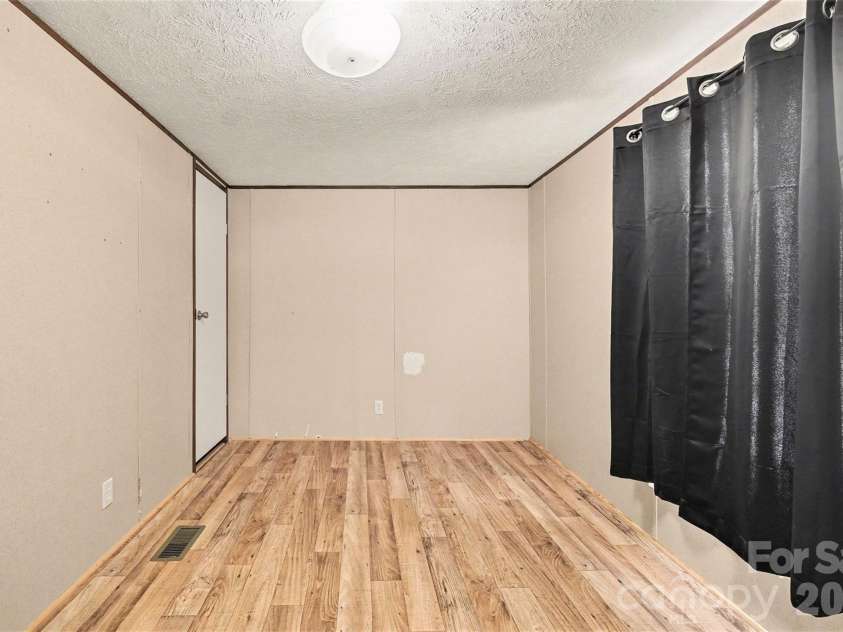 1846 Apple Blossom Road, York, SC 29745.  MLS# CAR4343356, YatesRealty ID 3693. 