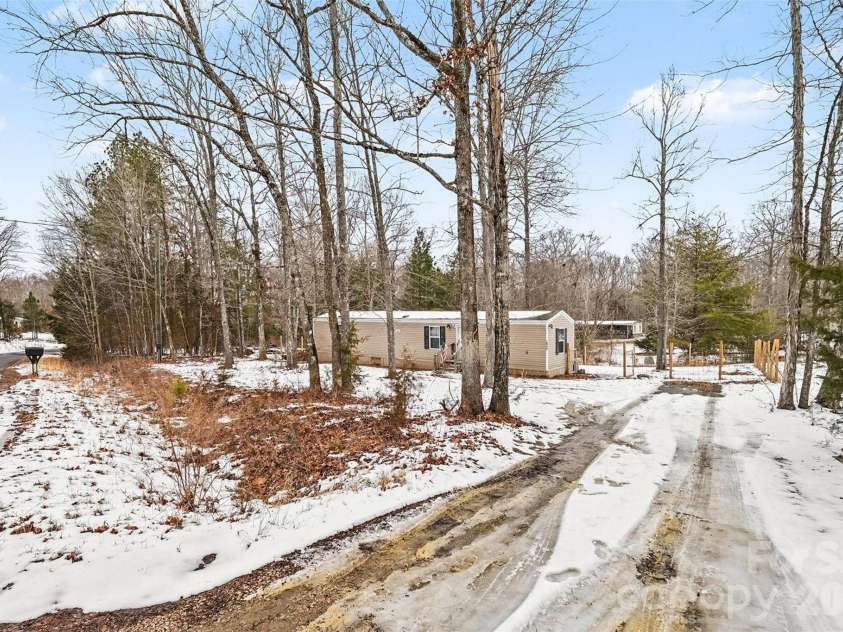 1846 Apple Blossom Road, York, SC 29745.  MLS# CAR4343356, YatesRealty ID 3693. 