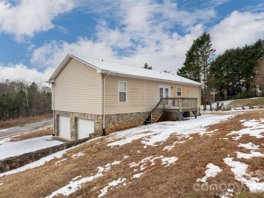 240 Taylor Circle, Granite Falls, NC 28630.  MLS# CAR4342387, YatesRealty ID 3693. 