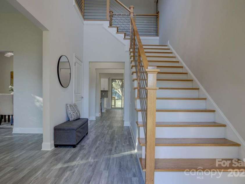 5125 Isaac Drive, Charlotte, NC 28216.  MLS# CAR4281649, YatesRealty ID 3693. 