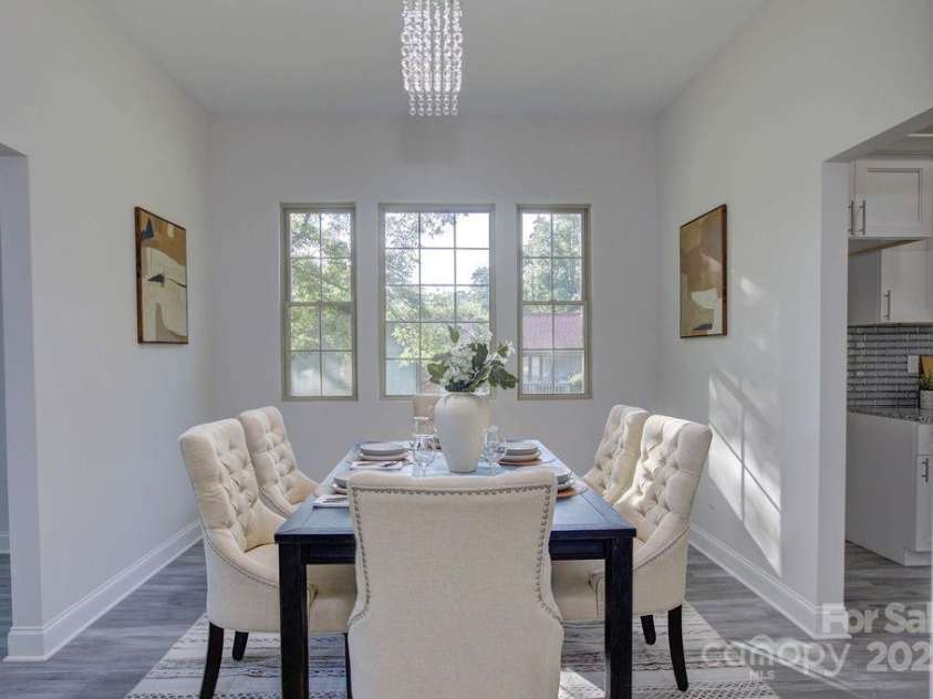 5125 Isaac Drive, Charlotte, NC 28216.  MLS# CAR4281649, YatesRealty ID 3693. 