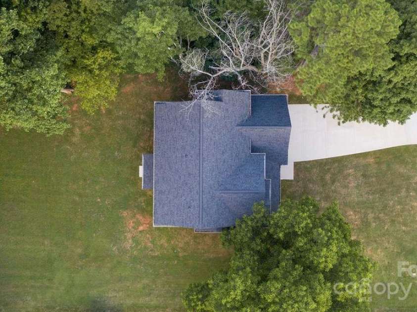 5125 Isaac Drive, Charlotte, NC 28216.  MLS# CAR4281649, YatesRealty ID 3693. Aerial view