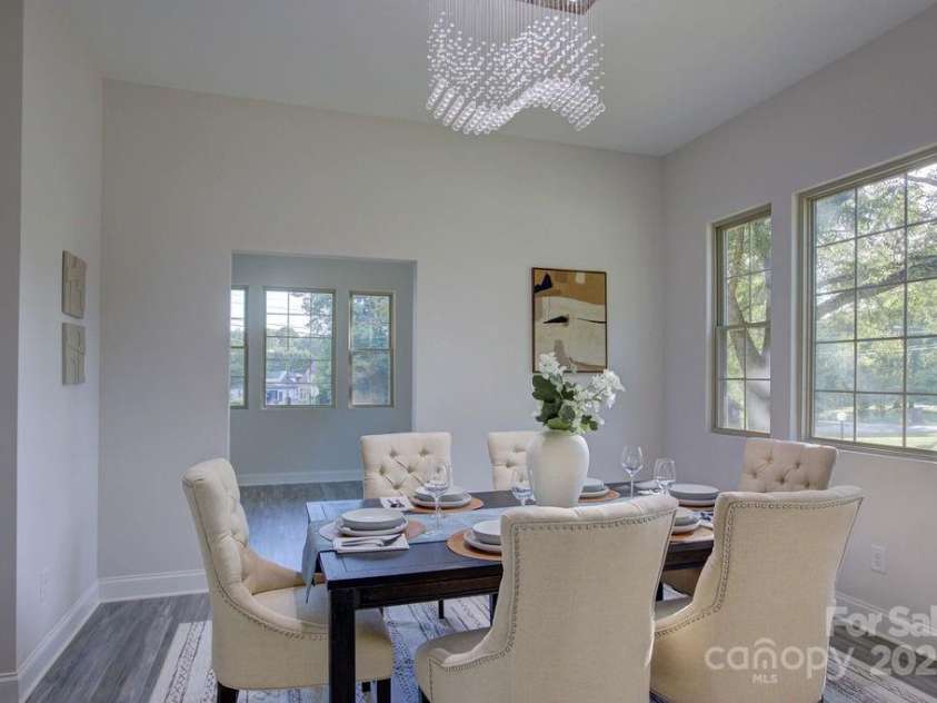 5125 Isaac Drive, Charlotte, NC 28216.  MLS# CAR4281649, YatesRealty ID 3693. Dinning room