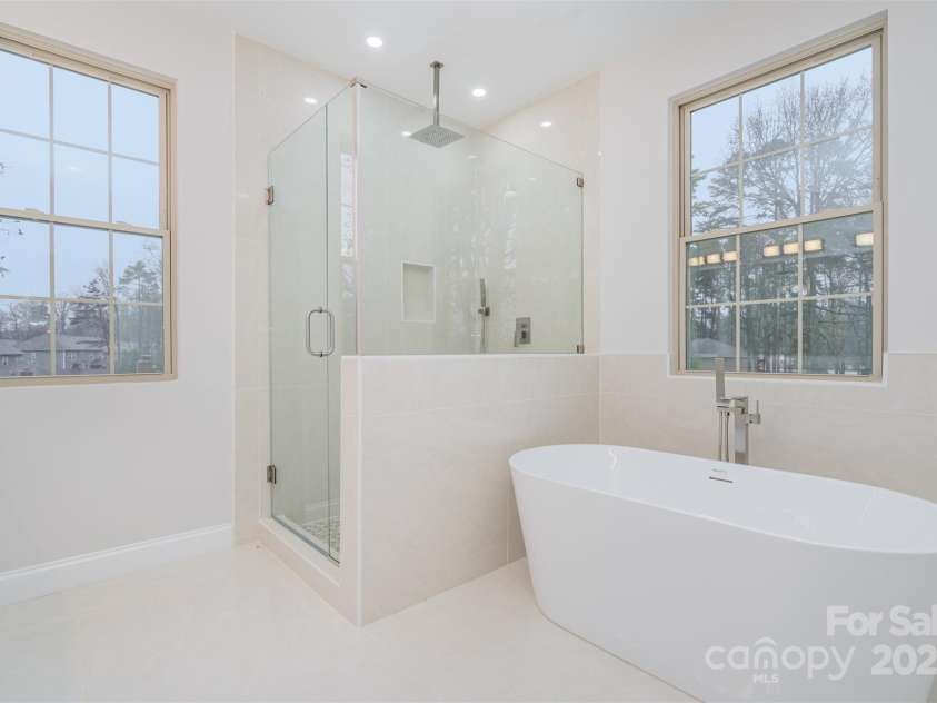 5125 Isaac Drive, Charlotte, NC 28216.  MLS# CAR4327672, YatesRealty ID 3693. Primary Bathroom