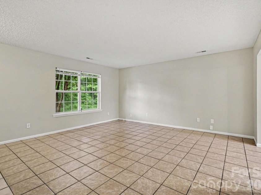 10346 Cannarti Drive, Charlotte, NC 28273.  MLS# CAR4403676, YatesRealty ID 36930. 