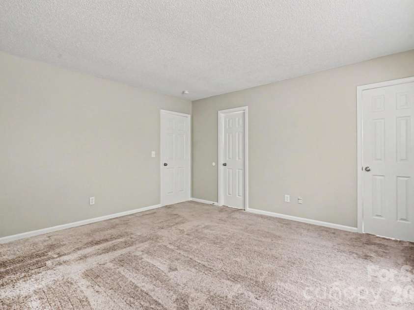 10346 Cannarti Drive, Charlotte, NC 28273.  MLS# CAR4403676, YatesRealty ID 36930. 