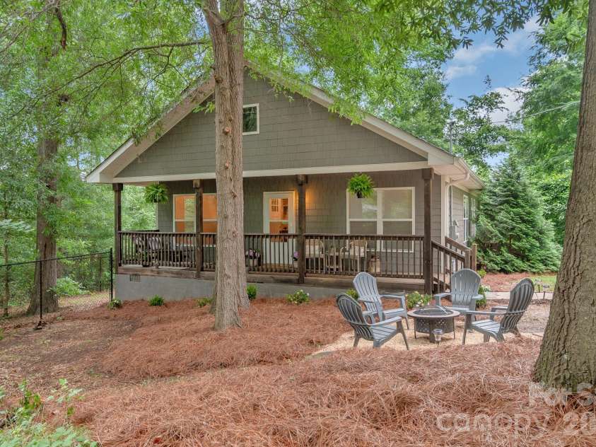 620 Welsh Avenue, Monroe, NC 28112.  MLS# CAR4388683, YatesRealty ID 36931. 