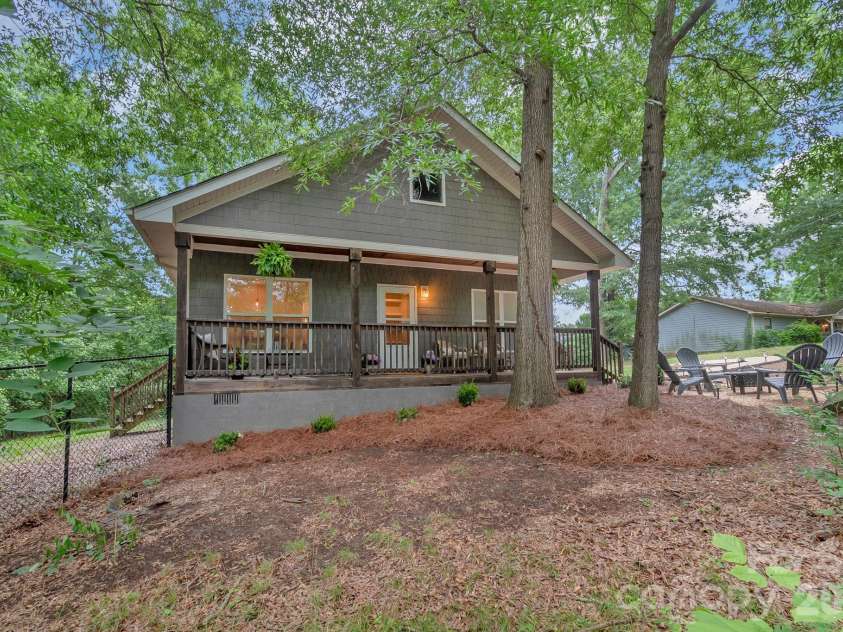 620 Welsh Avenue, Monroe, NC 28112.  MLS# CAR4388683, YatesRealty ID 36931. 