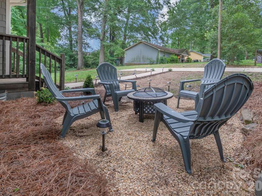 620 Welsh Avenue, Monroe, NC 28112.  MLS# CAR4388683, YatesRealty ID 36931. 