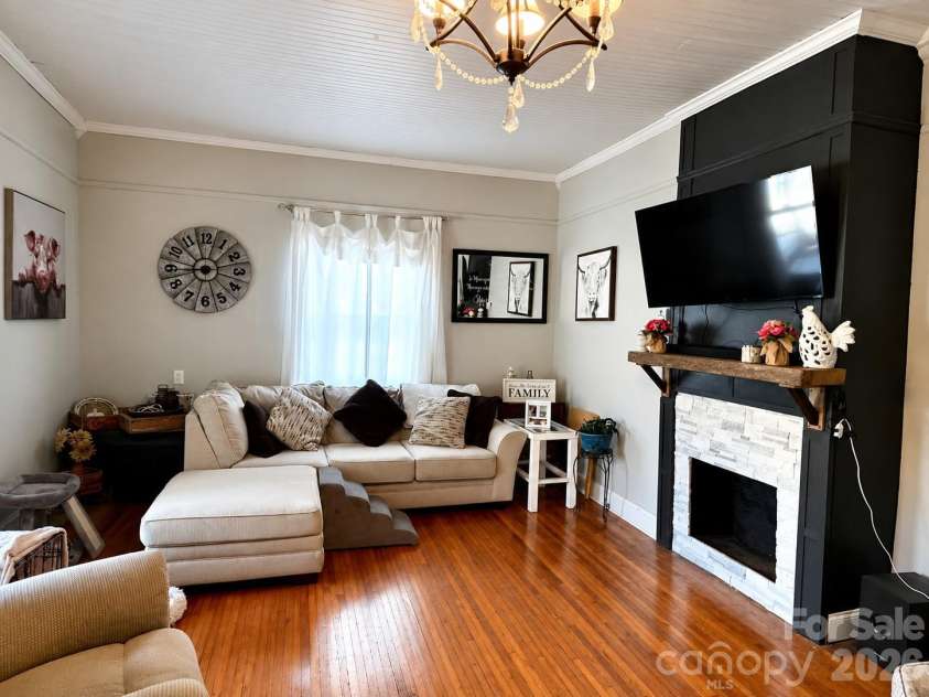 370 Buck Drive, Salisbury, NC 28146.  MLS# CAR4395809, YatesRealty ID 36932. 