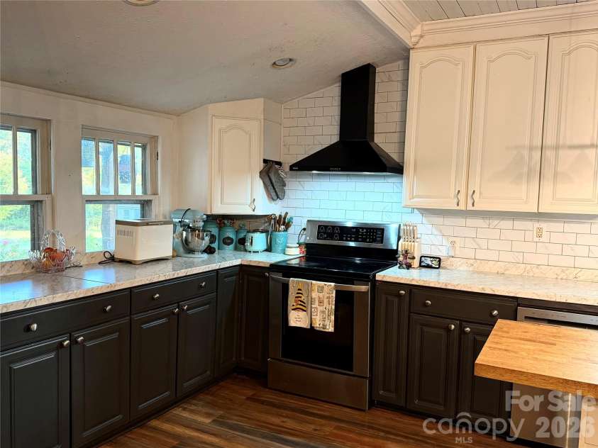 370 Buck Drive, Salisbury, NC 28146.  MLS# CAR4395809, YatesRealty ID 36932. 
