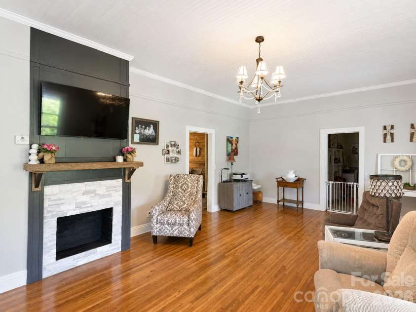 370 Buck Drive, Salisbury, NC 28146.  MLS# CAR4395809, YatesRealty ID 36932. 