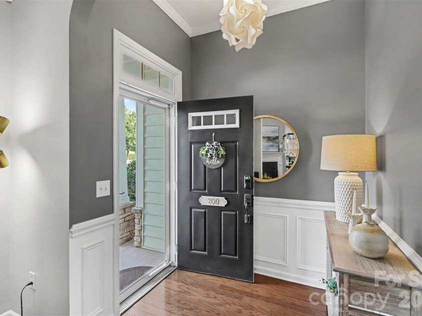 200 Park View Drive, Belmont, NC 28012.  MLS# CAR4397923, YatesRealty ID 36933. 