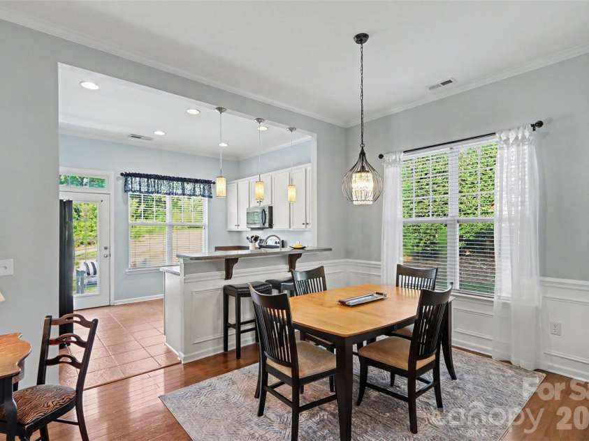 200 Park View Drive, Belmont, NC 28012.  MLS# CAR4397923, YatesRealty ID 36933. 