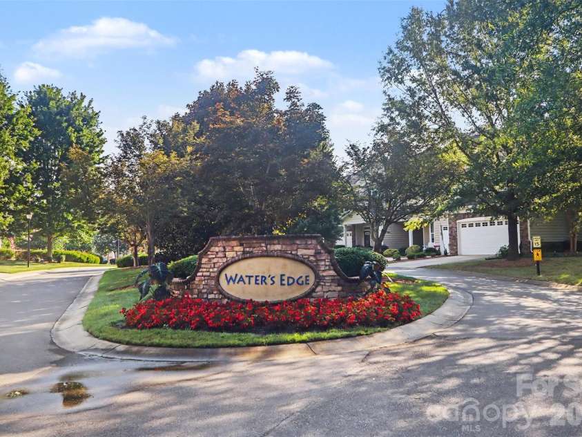 200 Park View Drive, Belmont, NC 28012.  MLS# CAR4397923, YatesRealty ID 36933. 