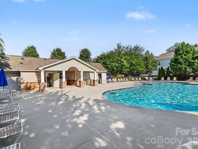 200 Park View Drive, Belmont, NC 28012.  MLS# CAR4397923, YatesRealty ID 36933. 