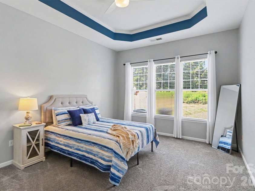 200 Park View Drive, Belmont, NC 28012.  MLS# CAR4397923, YatesRealty ID 36933. Primary bedroom.