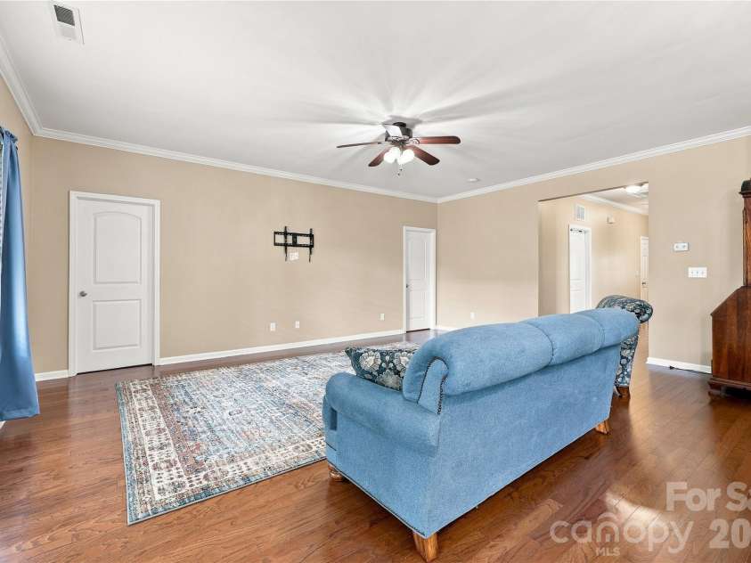 116 Water Ski Drive, Statesville, NC 28677.  MLS# CAR4401813, YatesRealty ID 36934. 