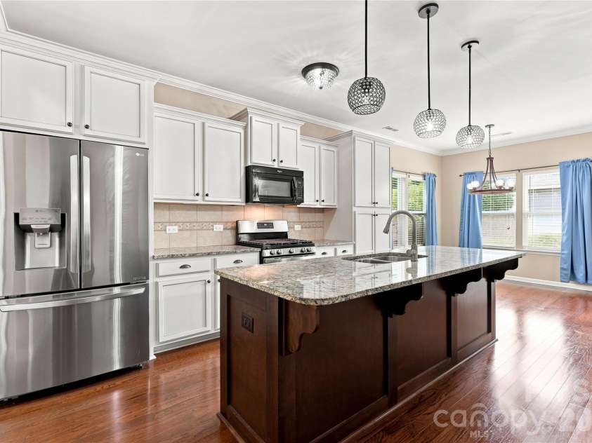 116 Water Ski Drive, Statesville, NC 28677.  MLS# CAR4401813, YatesRealty ID 36934. 