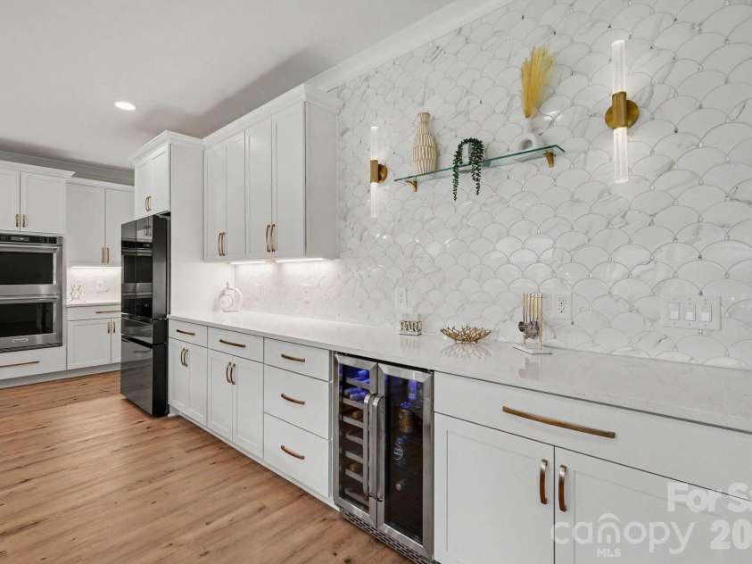 16019 Watts Creek Road, Huntersville, NC 28078.  MLS# CAR4391538, YatesRealty ID 36935. 