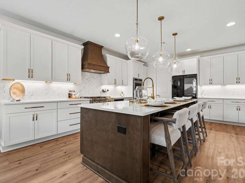 16019 Watts Creek Road, Huntersville, NC 28078.  MLS# CAR4391538, YatesRealty ID 36935. 
