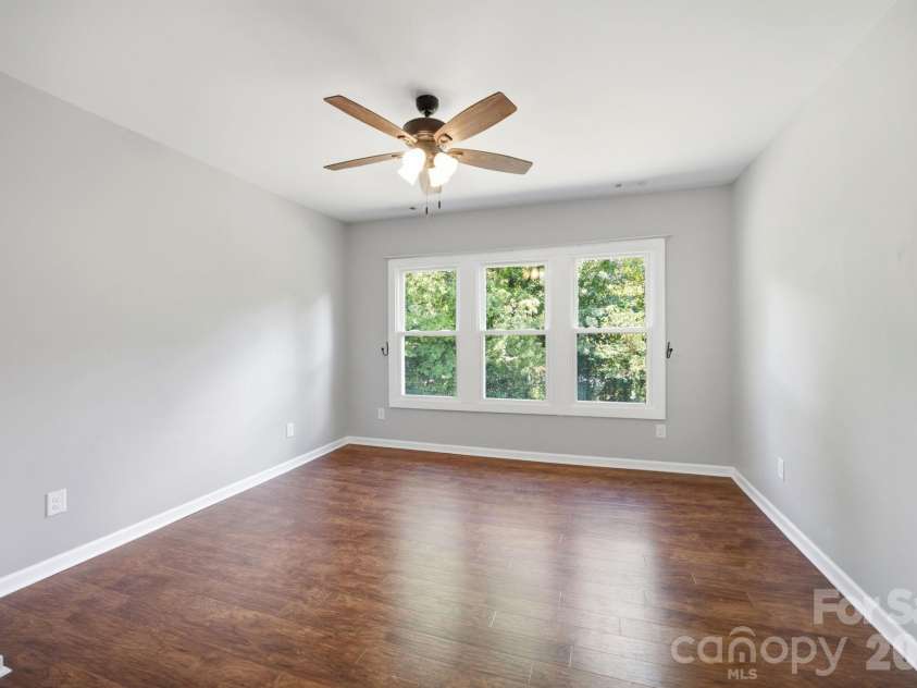 661 Lenoir Road, Morganton, NC 28655.  MLS# CAR4402900, YatesRealty ID 36936. 
