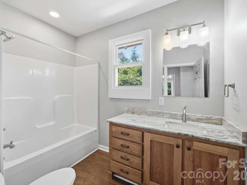 661 Lenoir Road, Morganton, NC 28655.  MLS# CAR4402900, YatesRealty ID 36936. 