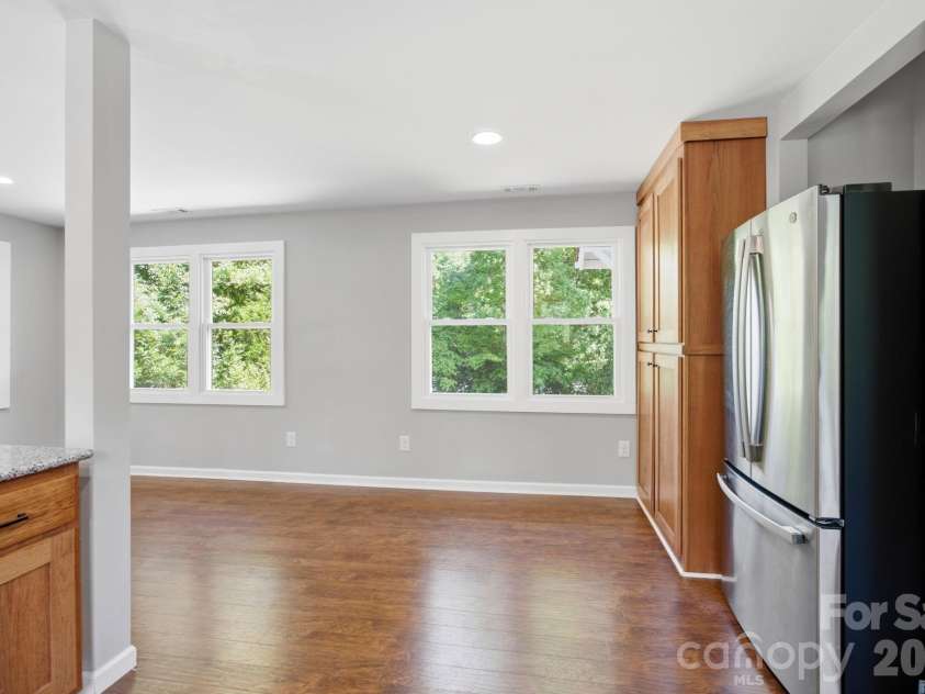661 Lenoir Road, Morganton, NC 28655.  MLS# CAR4402900, YatesRealty ID 36936. 