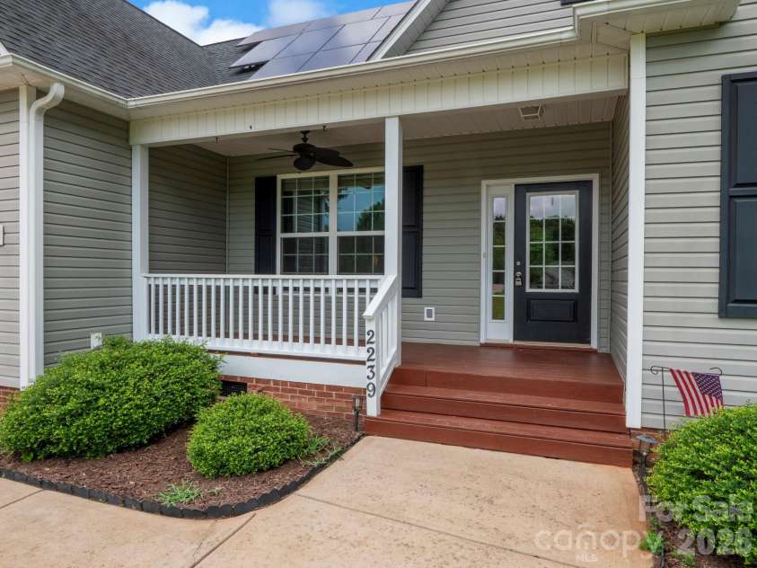 2239 Cedar Road, York, SC 29745.  MLS# CAR4403769, YatesRealty ID 36938. 