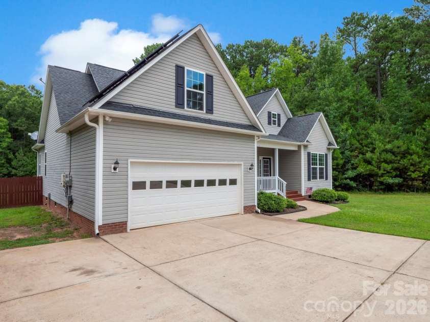 2239 Cedar Road, York, SC 29745.  MLS# CAR4403769, YatesRealty ID 36938. 