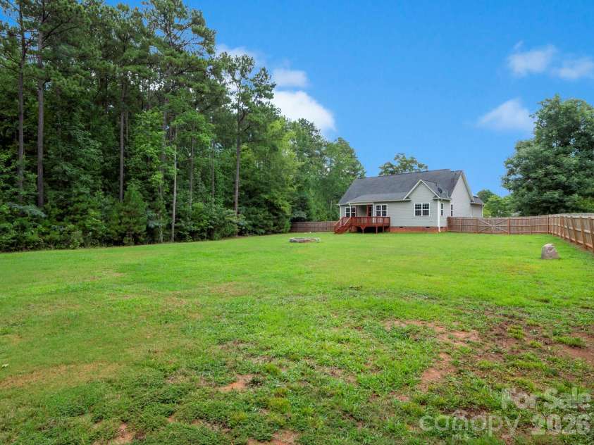 2239 Cedar Road, York, SC 29745.  MLS# CAR4403769, YatesRealty ID 36938. 