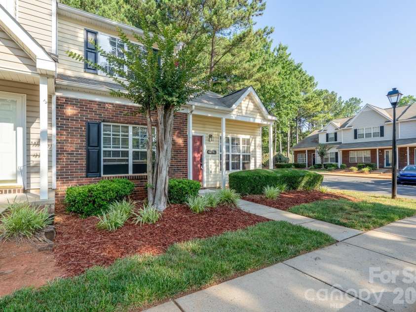 6491 Saint Bernard Way, Charlotte, NC 28269.  MLS# CAR4400216, YatesRealty ID 36939. Front