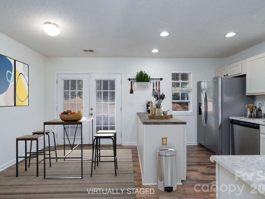 6491 Saint Bernard Way, Charlotte, NC 28269.  MLS# CAR4400216, YatesRealty ID 36939. Kitchen Virtual Stage