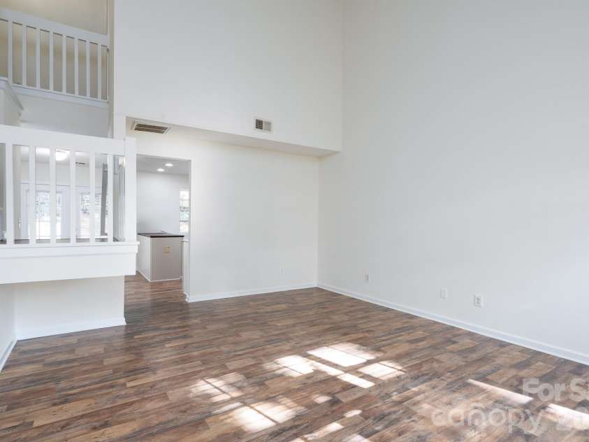 6491 Saint Bernard Way, Charlotte, NC 28269.  MLS# CAR4400216, YatesRealty ID 36939. Living Room