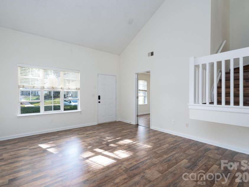 6491 Saint Bernard Way, Charlotte, NC 28269.  MLS# CAR4400216, YatesRealty ID 36939. Living Room