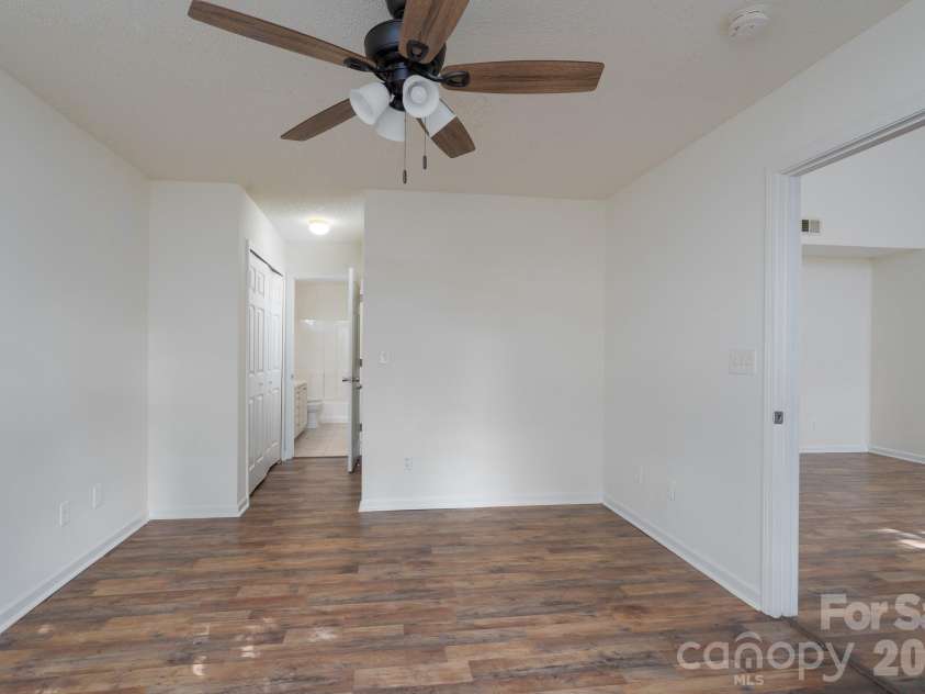 6491 Saint Bernard Way, Charlotte, NC 28269.  MLS# CAR4400216, YatesRealty ID 36939. Primary Bedroom