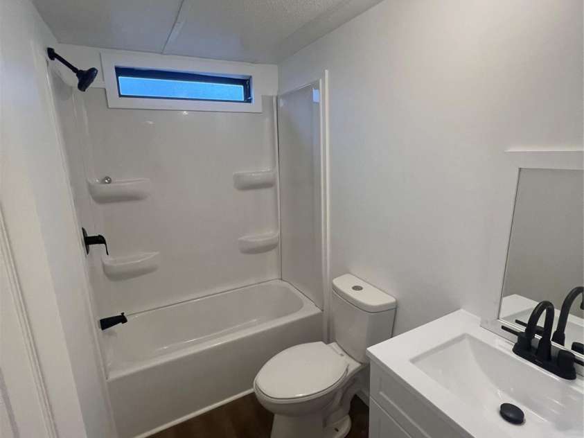 56 Poplar Drive, Spruce Pine, NC 28777.  MLS# CAR4234702, YatesRealty ID 3694. 