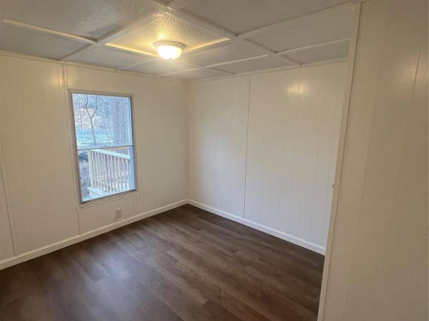 56 Poplar Drive, Spruce Pine, NC 28777.  MLS# CAR4234702, YatesRealty ID 3694. 