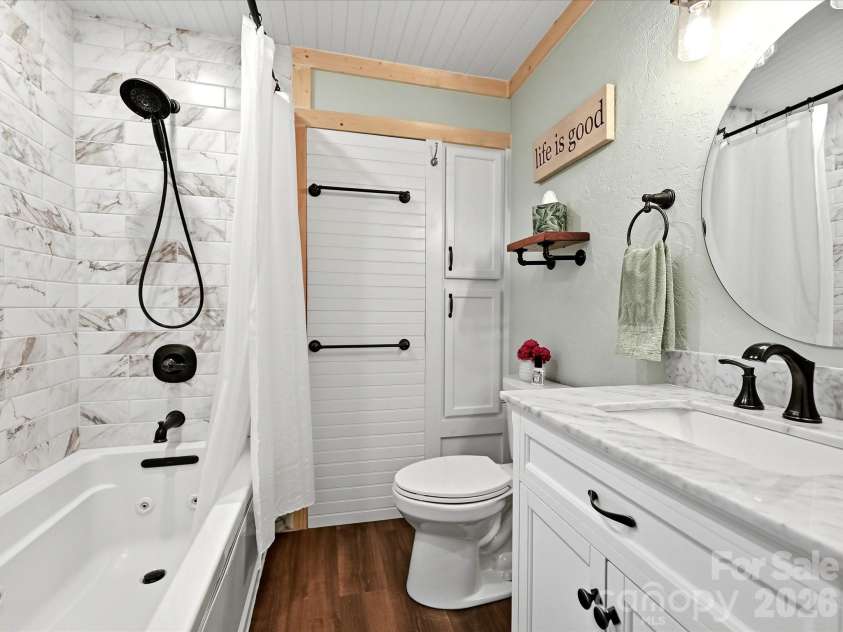 21416 Verano Place, Cornelius, NC 28031.  MLS# CAR4378755, YatesRealty ID 36940. Downstairs Jacuzzi Bath