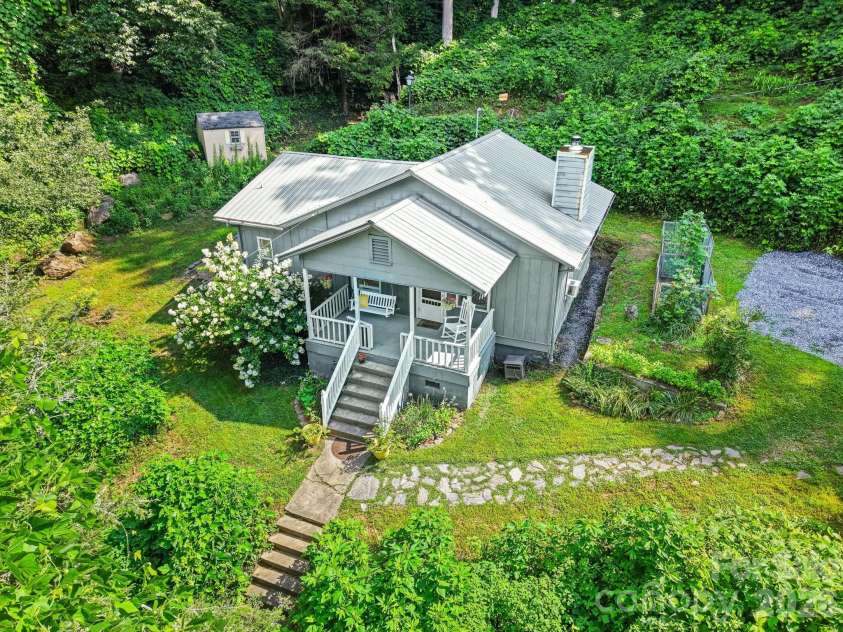 6115 Skyland Drive, Sylva, NC 28779.  MLS# CAR4401474, YatesRealty ID 36944. 
