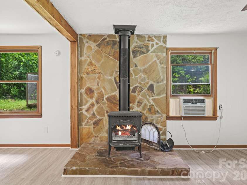 6115 Skyland Drive, Sylva, NC 28779.  MLS# CAR4401474, YatesRealty ID 36944. 