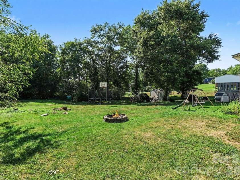2246 Emerald Mine Road, Shelby, NC 28152.  MLS# CAR4400942, YatesRealty ID 36948. 