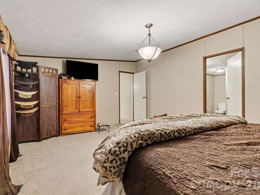 2246 Emerald Mine Road, Shelby, NC 28152.  MLS# CAR4400942, YatesRealty ID 36948. 